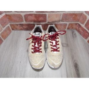 Nike FreeFit 2 women’s 7.5 in cream and red